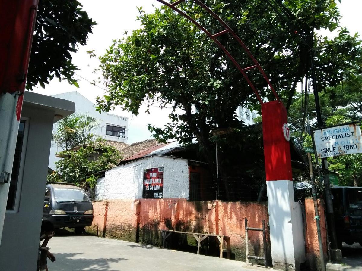 Hotel Zenrra House Bandung Exterior foto